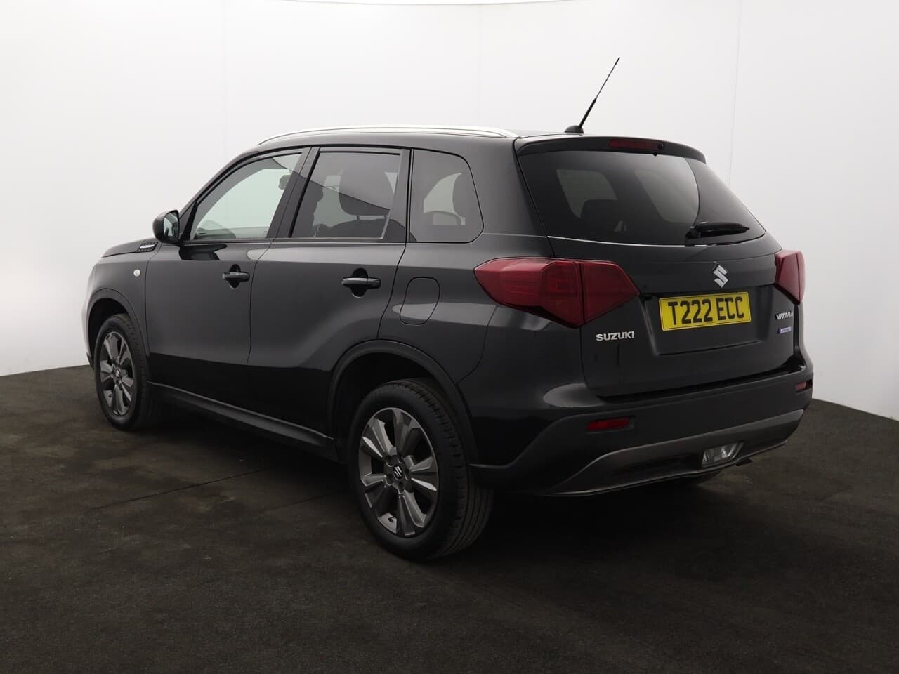 Suzuki Vitara 1.4 Boosterjet MHEV SZ-T — image 8