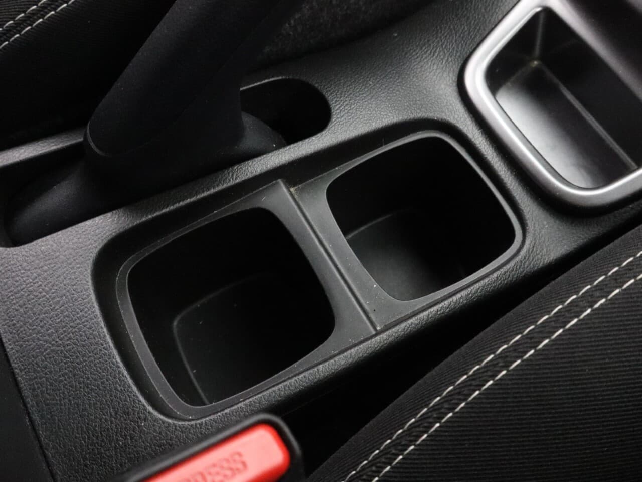Suzuki Vitara 1.4 Boosterjet MHEV SZ-T — image 27
