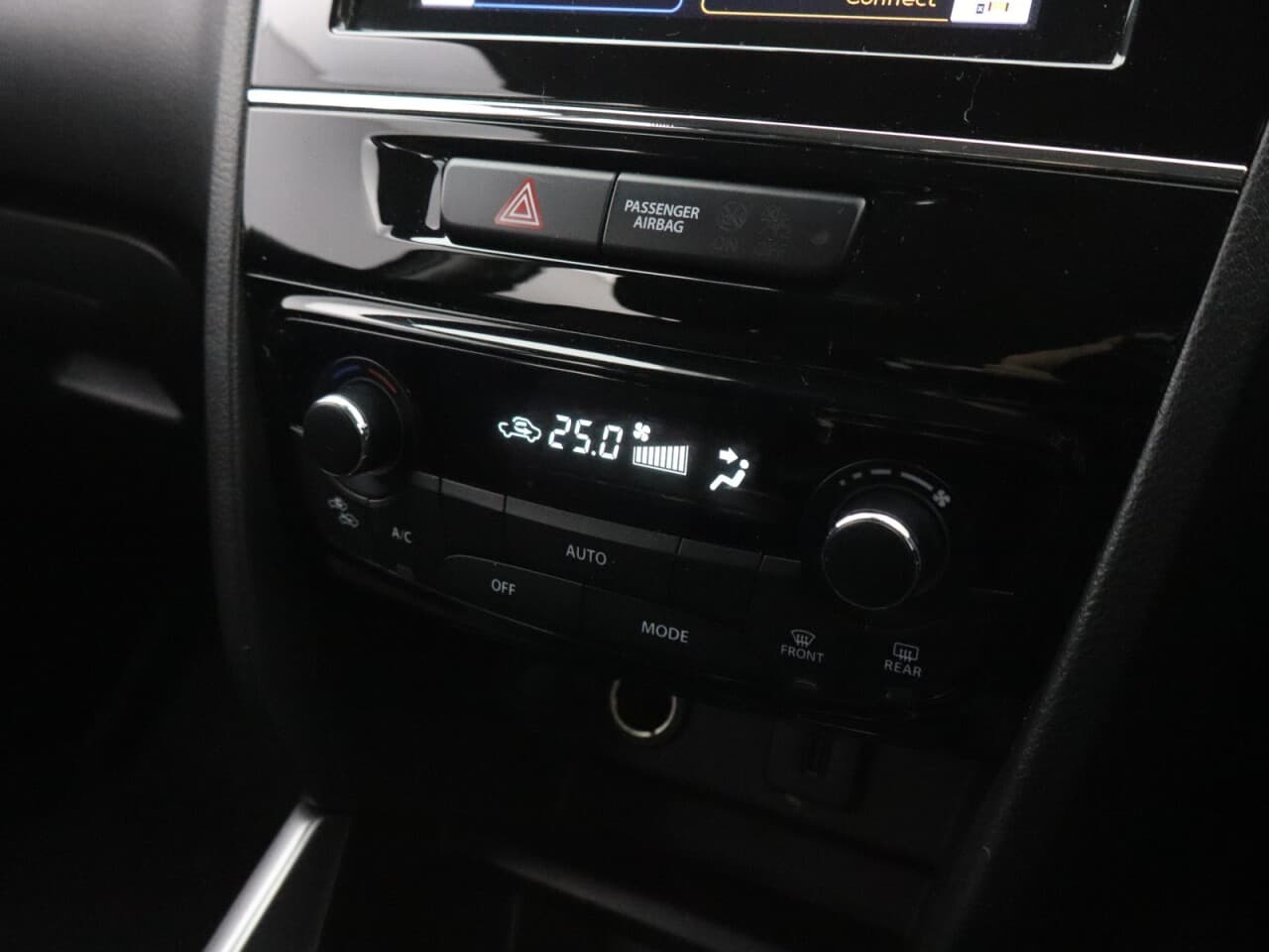 Suzuki Vitara 1.4 Boosterjet MHEV SZ-T — image 29