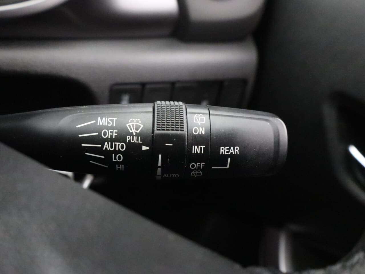 Suzuki Vitara 1.4 Boosterjet MHEV SZ-T — image 37