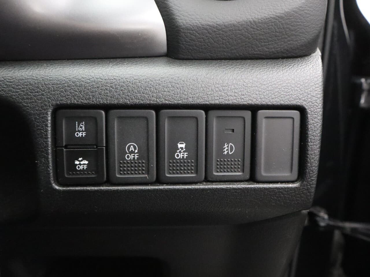 Suzuki Vitara 1.4 Boosterjet MHEV SZ-T — image 38
