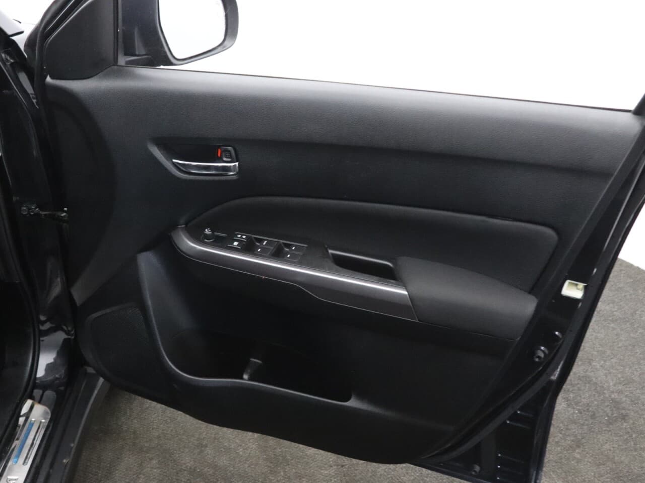 Suzuki Vitara 1.4 Boosterjet MHEV SZ-T — image 44