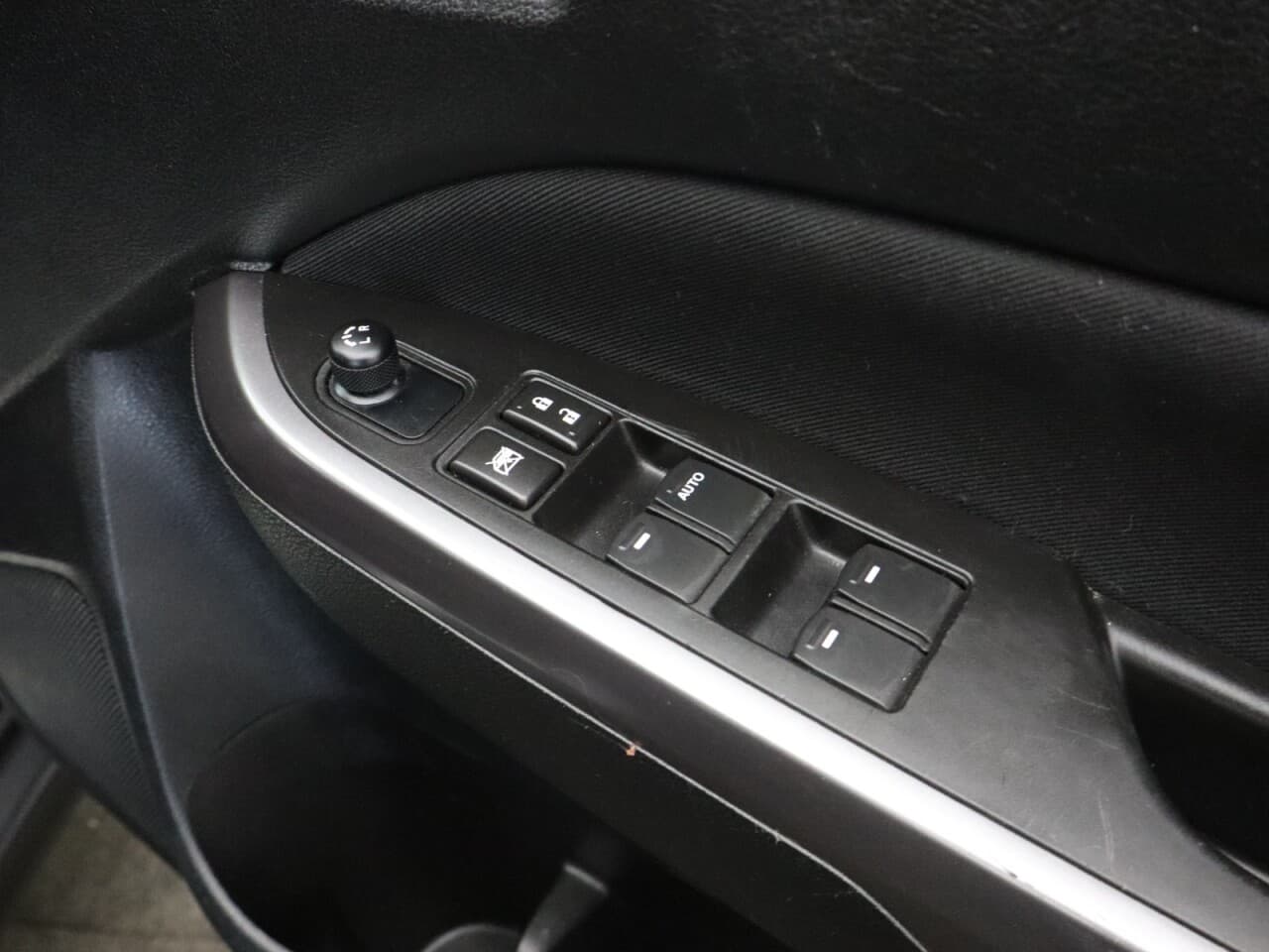 Suzuki Vitara 1.4 Boosterjet MHEV SZ-T — image 45