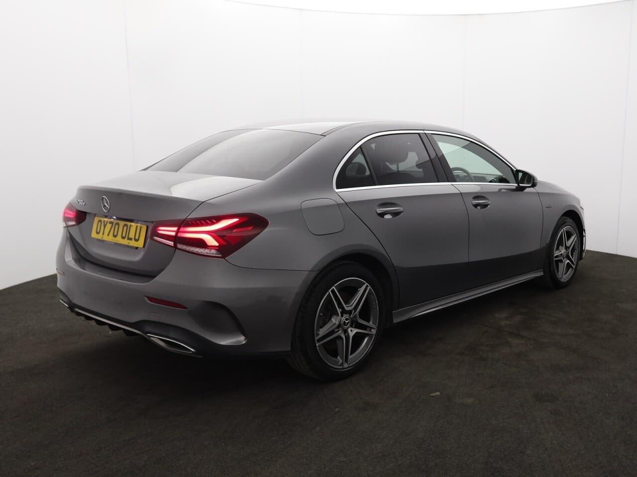 Mercedes-Benz A Class 1.3 A250e 15.6kWh AMG Line — image 10