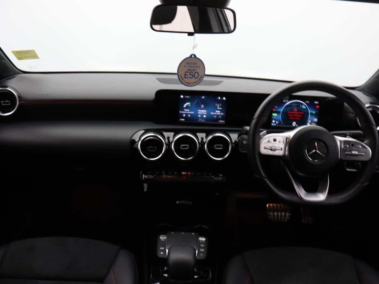Mercedes-Benz A Class 1.3 A250e 15.6kWh AMG Line — image 12