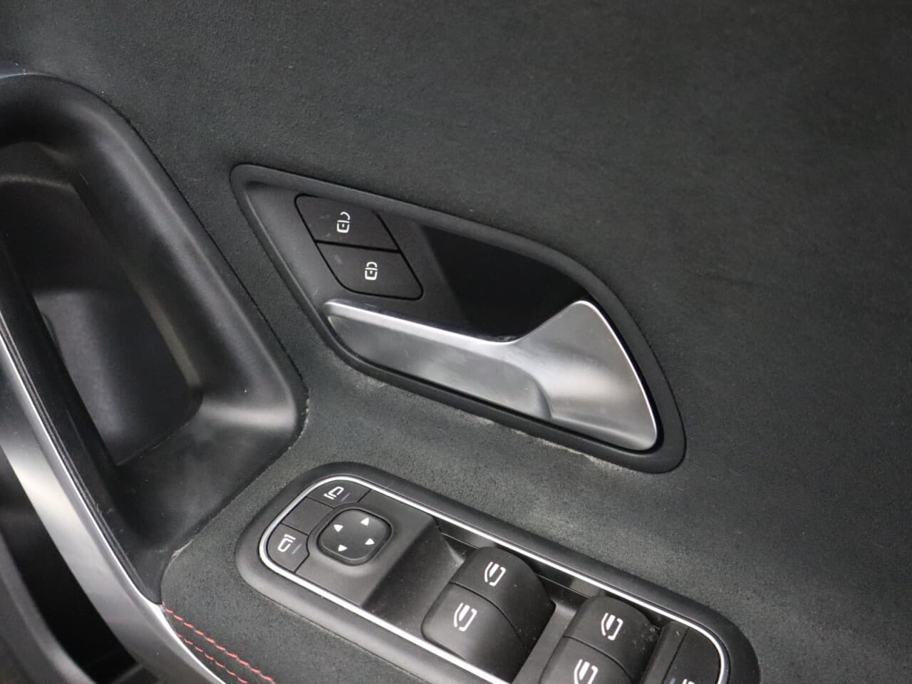 Mercedes-Benz A Class 1.3 A250e 15.6kWh AMG Line — image 53