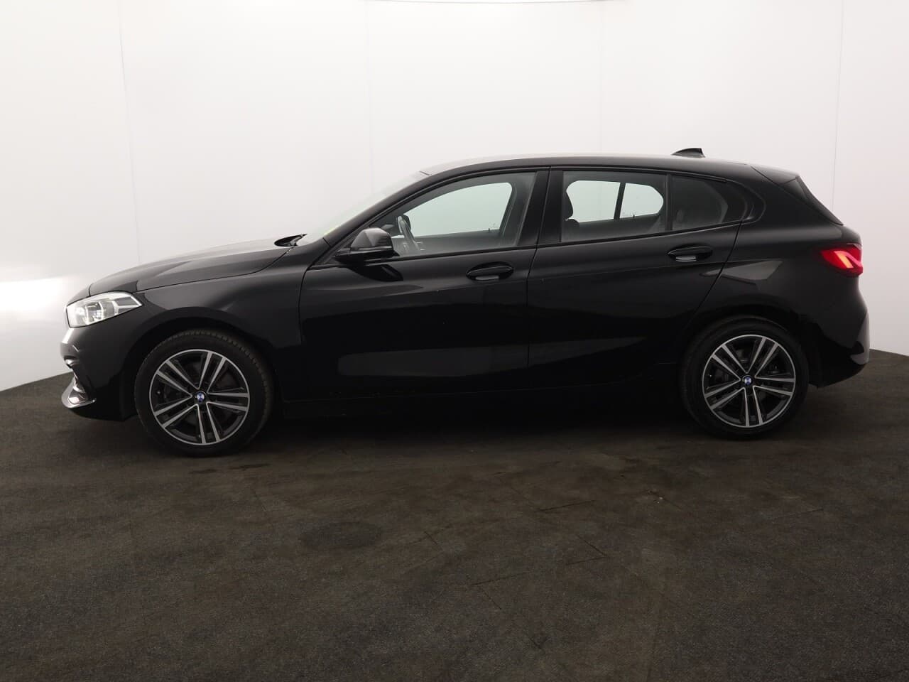 BMW 1 Series 2.0 120d Sport (LCP) — image 6