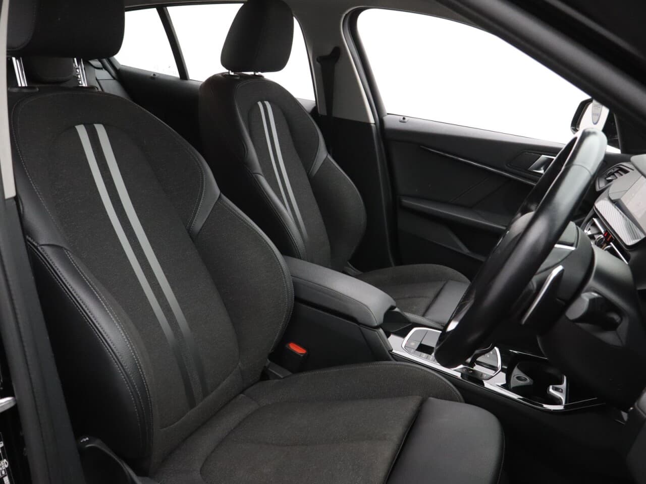 BMW 1 Series 2.0 120d Sport (LCP) — image 15
