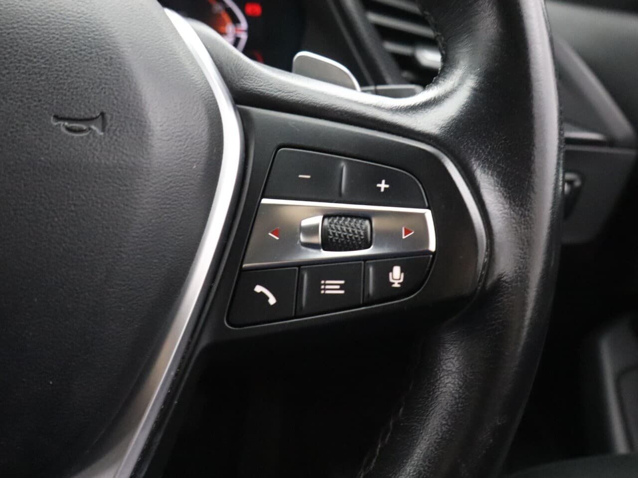BMW 1 Series 2.0 120d Sport (LCP) — image 18