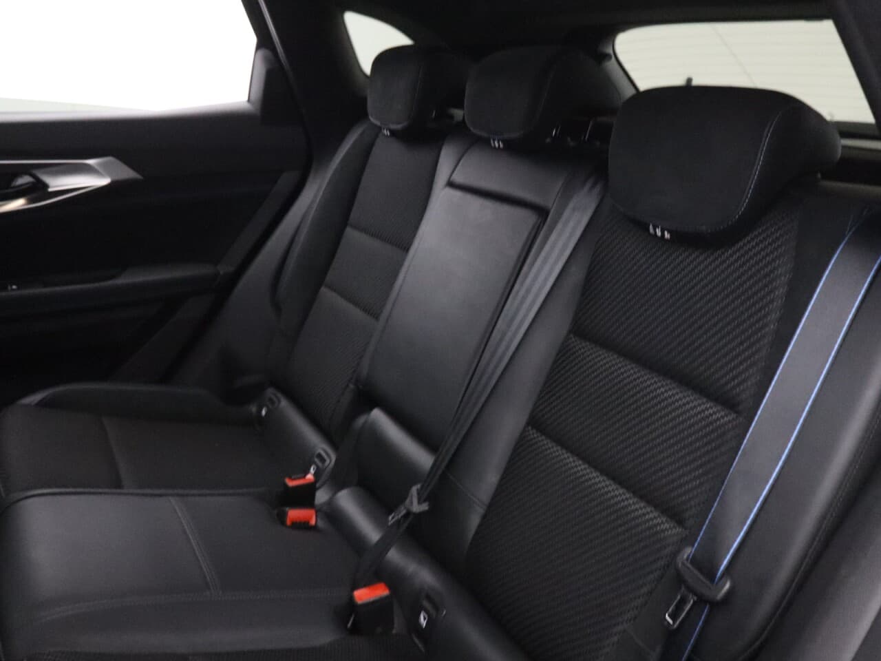 Renault Austral 1.2 E-TECH techno esprit Alpine — image 43