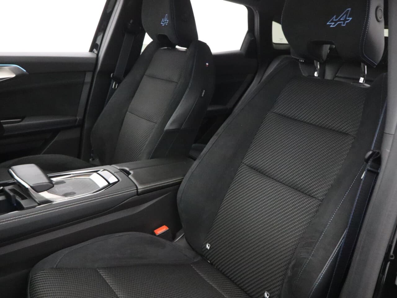 Renault Austral 1.2 E-TECH techno esprit Alpine — image 14