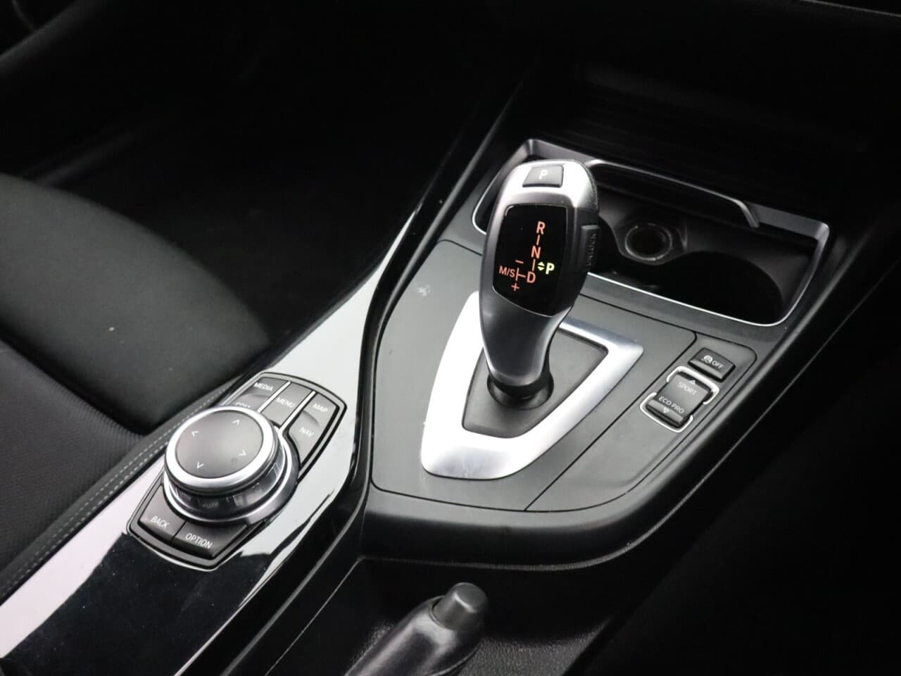 BMW 1 Series 1.5 118i Sport — image 23