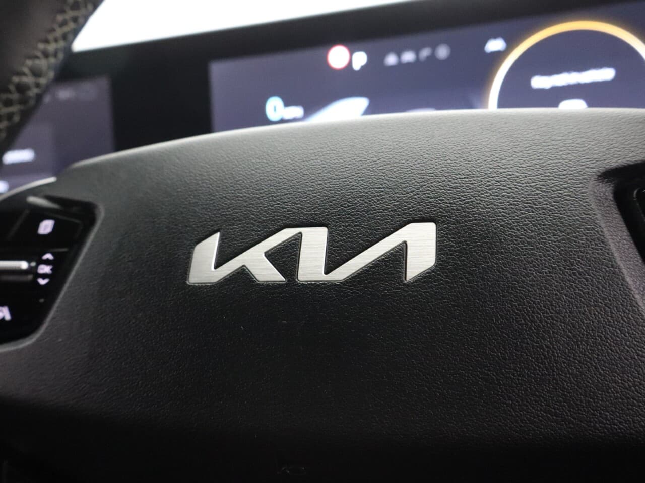 Kia EV6 77.4kWh GT-Line S — image 20