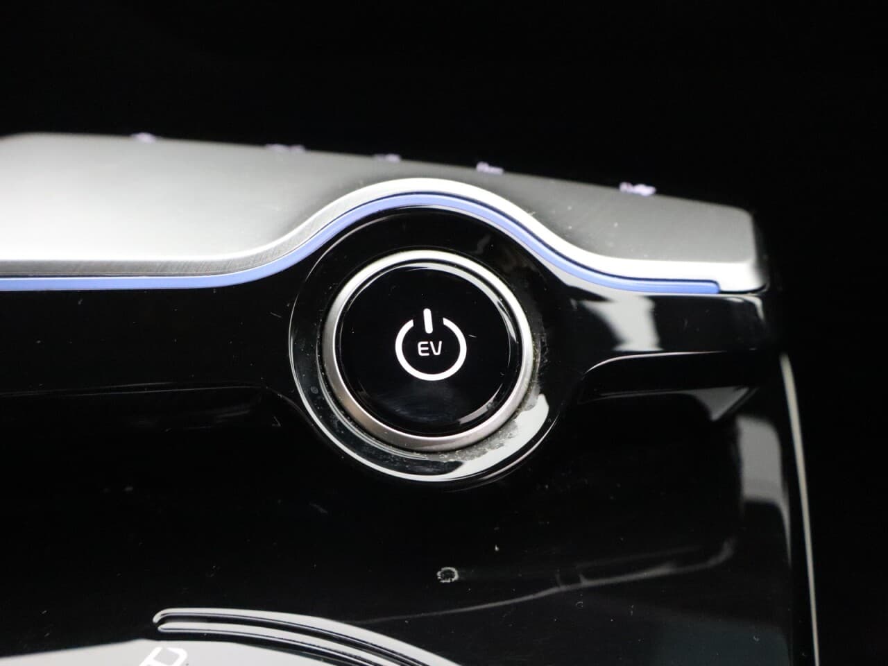 Kia EV6 77.4kWh GT-Line S — image 27