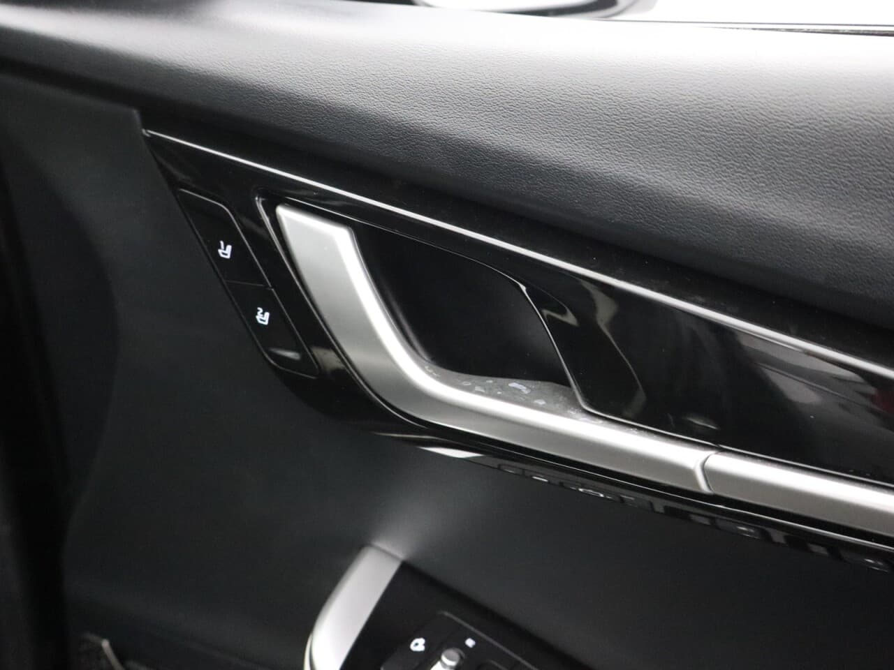 Kia EV6 77.4kWh GT-Line S — image 52