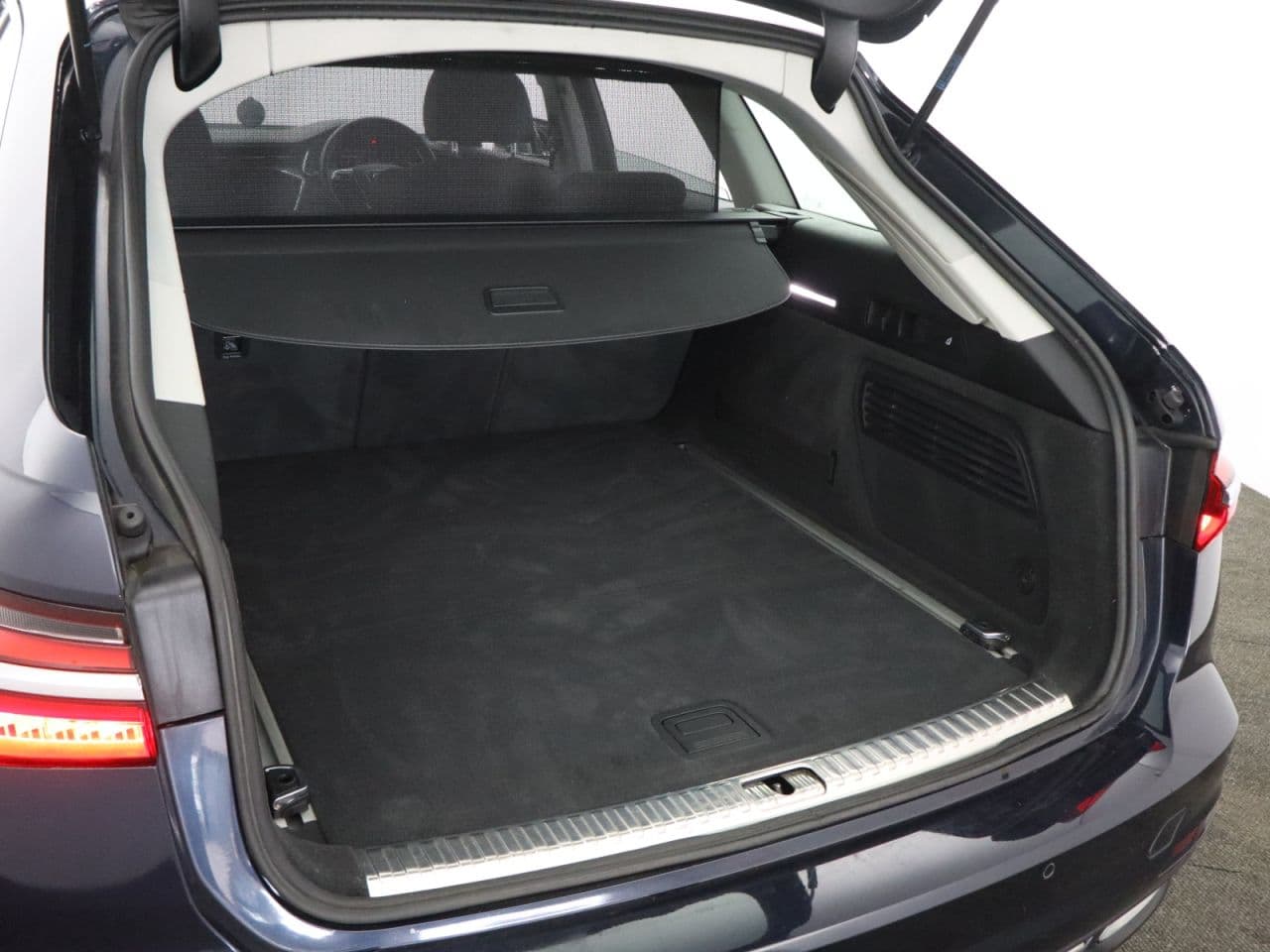 Audi A6 Avant 2.0 TDI 40 Sport — image 50