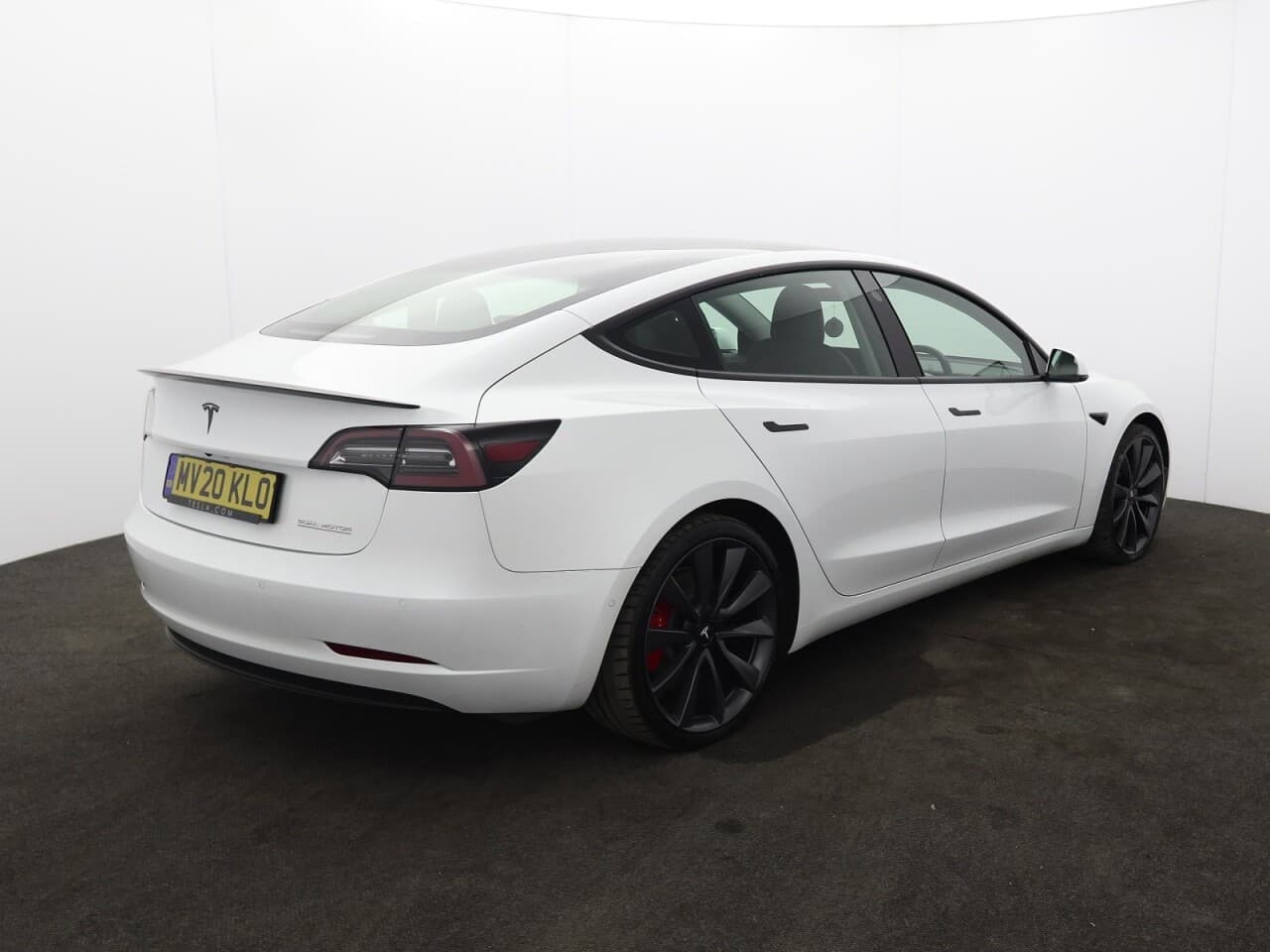 Tesla Model 3 (Dual Motor) Performance — image 10
