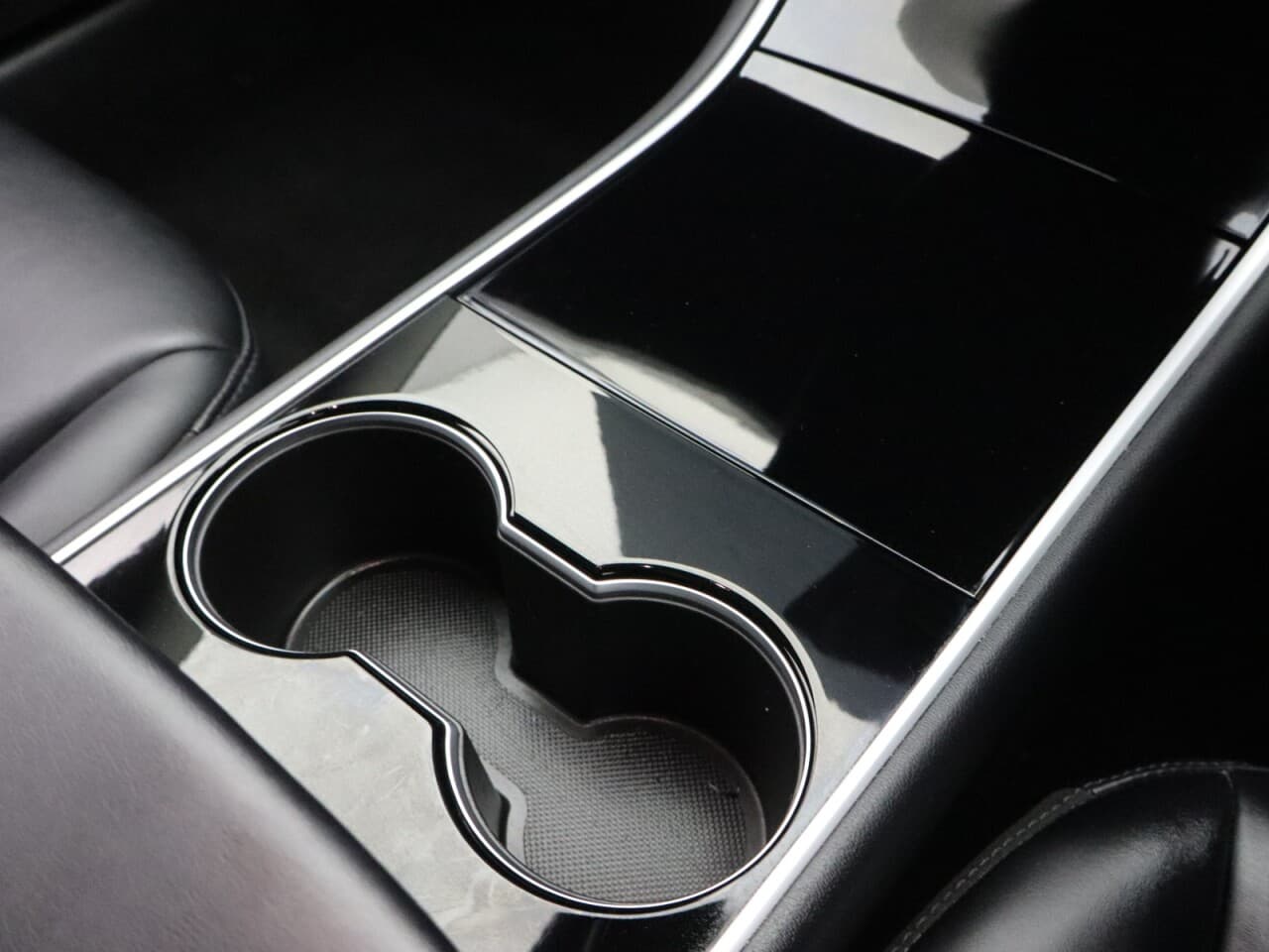 Tesla Model 3 (Dual Motor) Performance — image 25