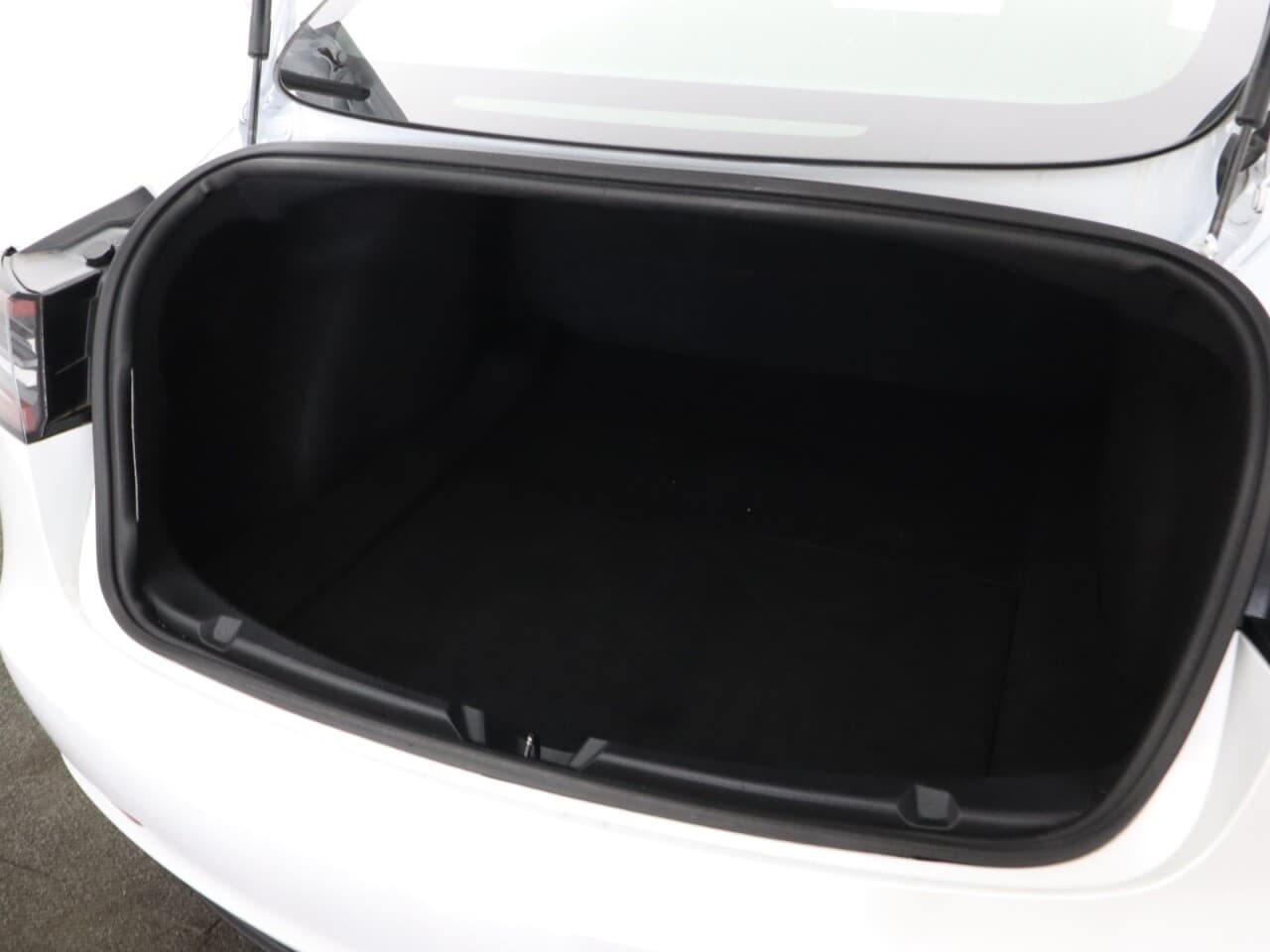 Tesla Model 3 (Dual Motor) Performance — image 46