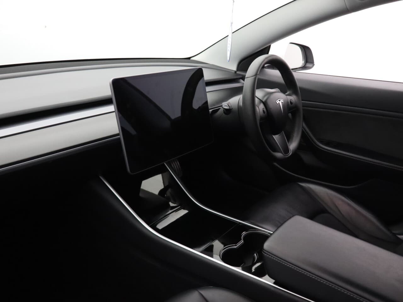 Tesla Model 3 (Dual Motor) Performance — image 42