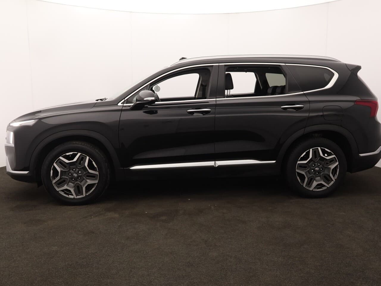 Hyundai Santa Fe 1.6 h T-GDi Ultimate — image 6