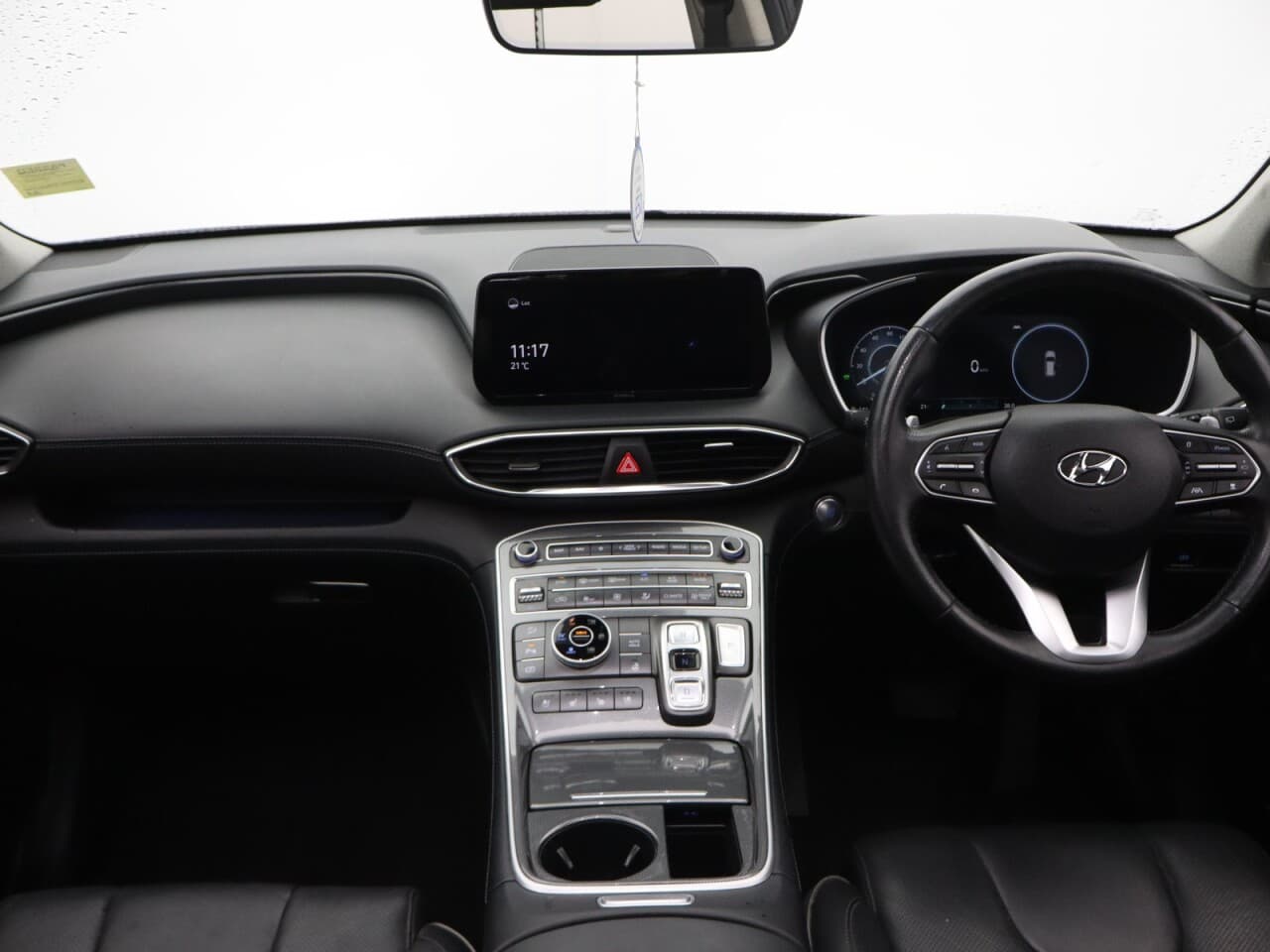 Hyundai Santa Fe 1.6 h T-GDi Ultimate — image 12