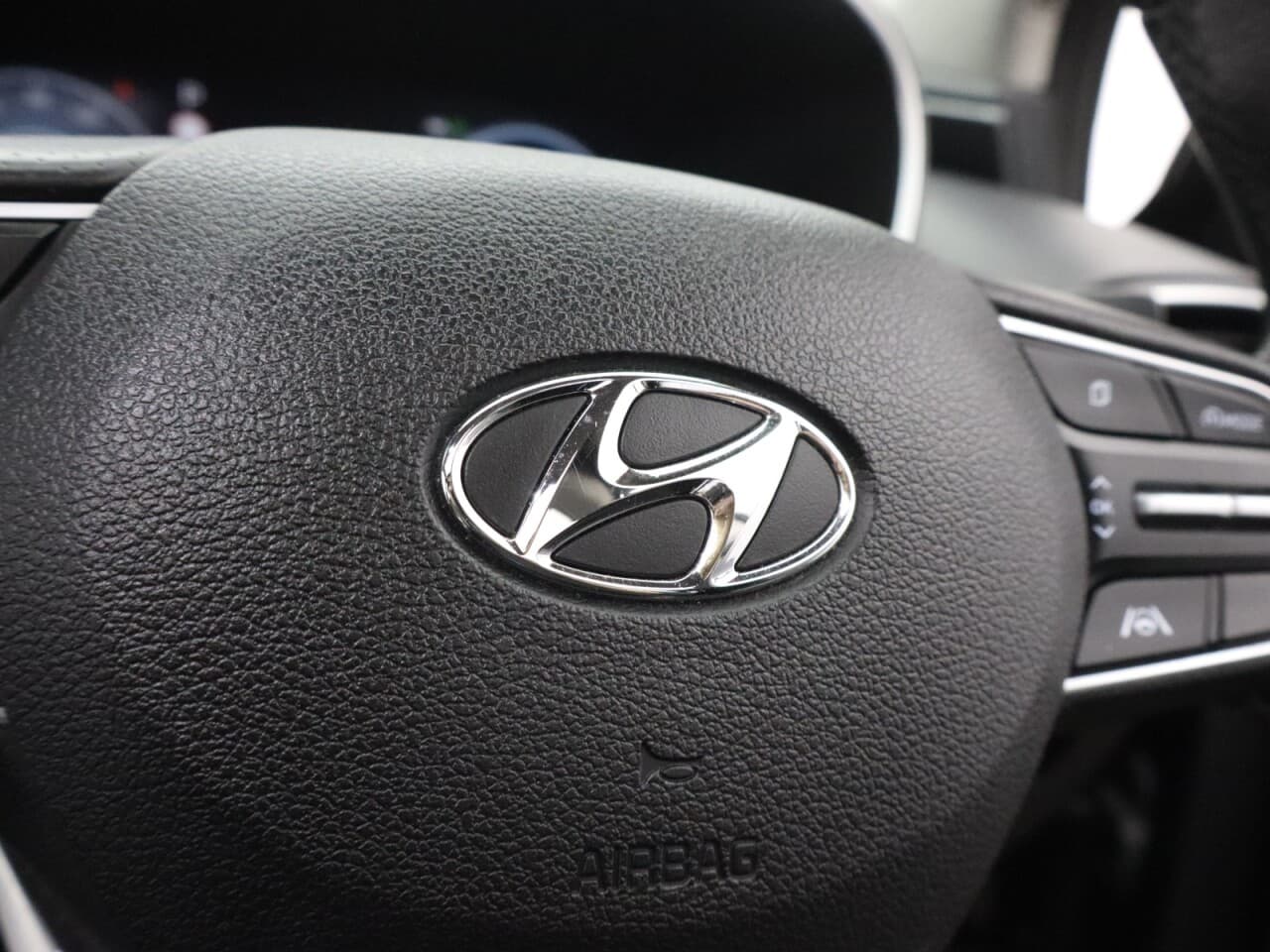 Hyundai Santa Fe 1.6 h T-GDi Ultimate — image 21