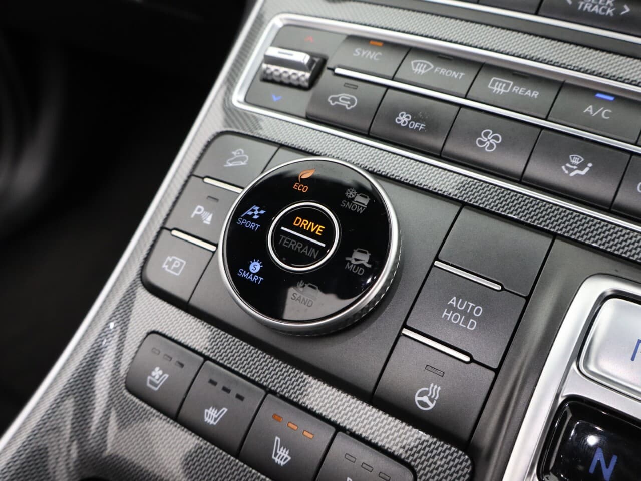 Hyundai Santa Fe 1.6 h T-GDi Ultimate — image 30