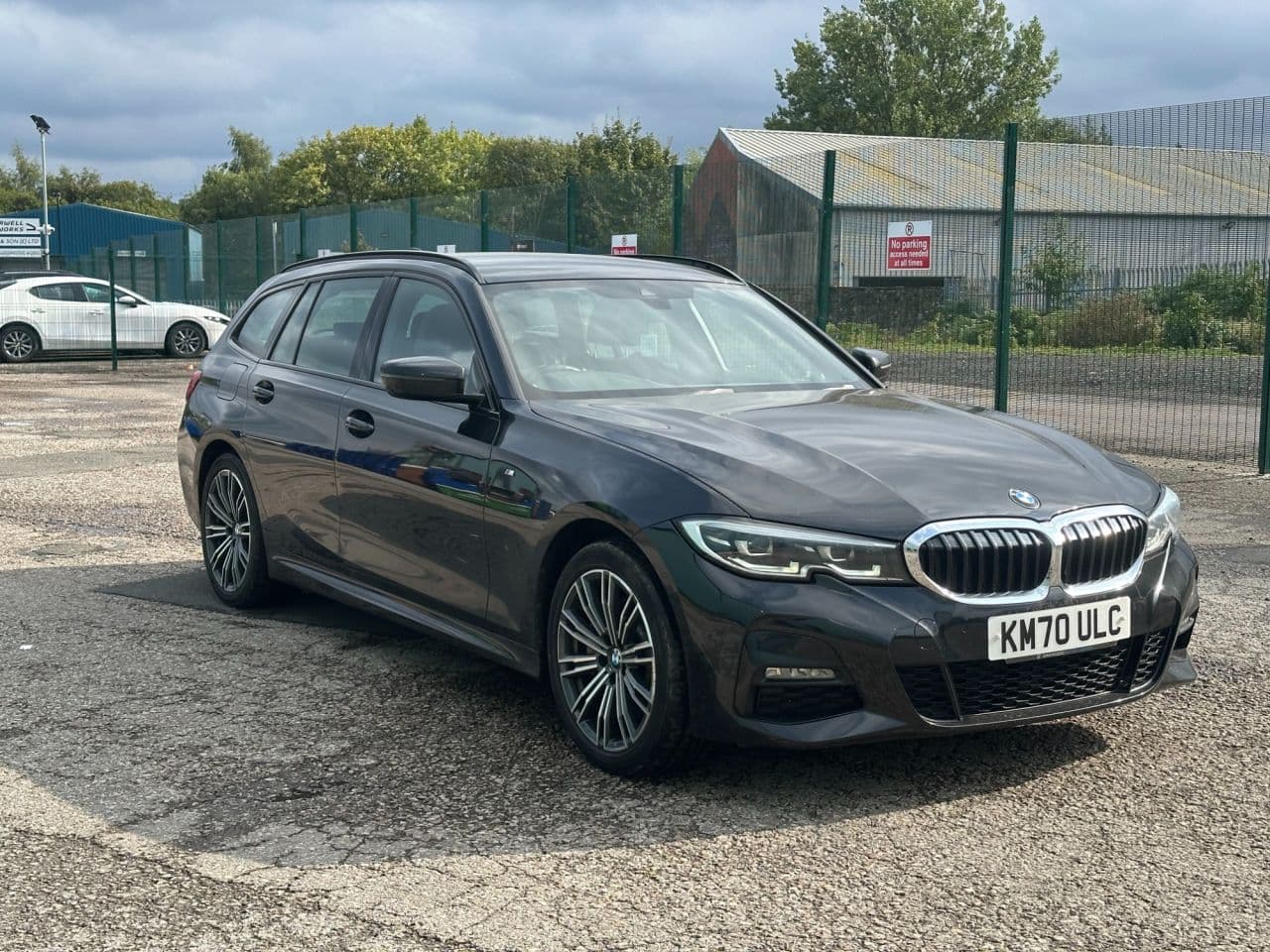 BMW 3 Series 2.0 330e 12kWh M Sport Touring view 1