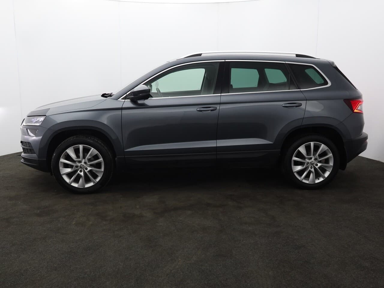 Skoda Karoq 1.5 TSI ACT SE L — image 6