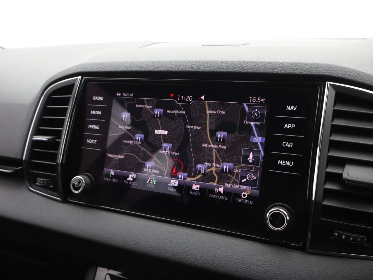 Skoda Karoq 1.5 TSI ACT SE L — image 36