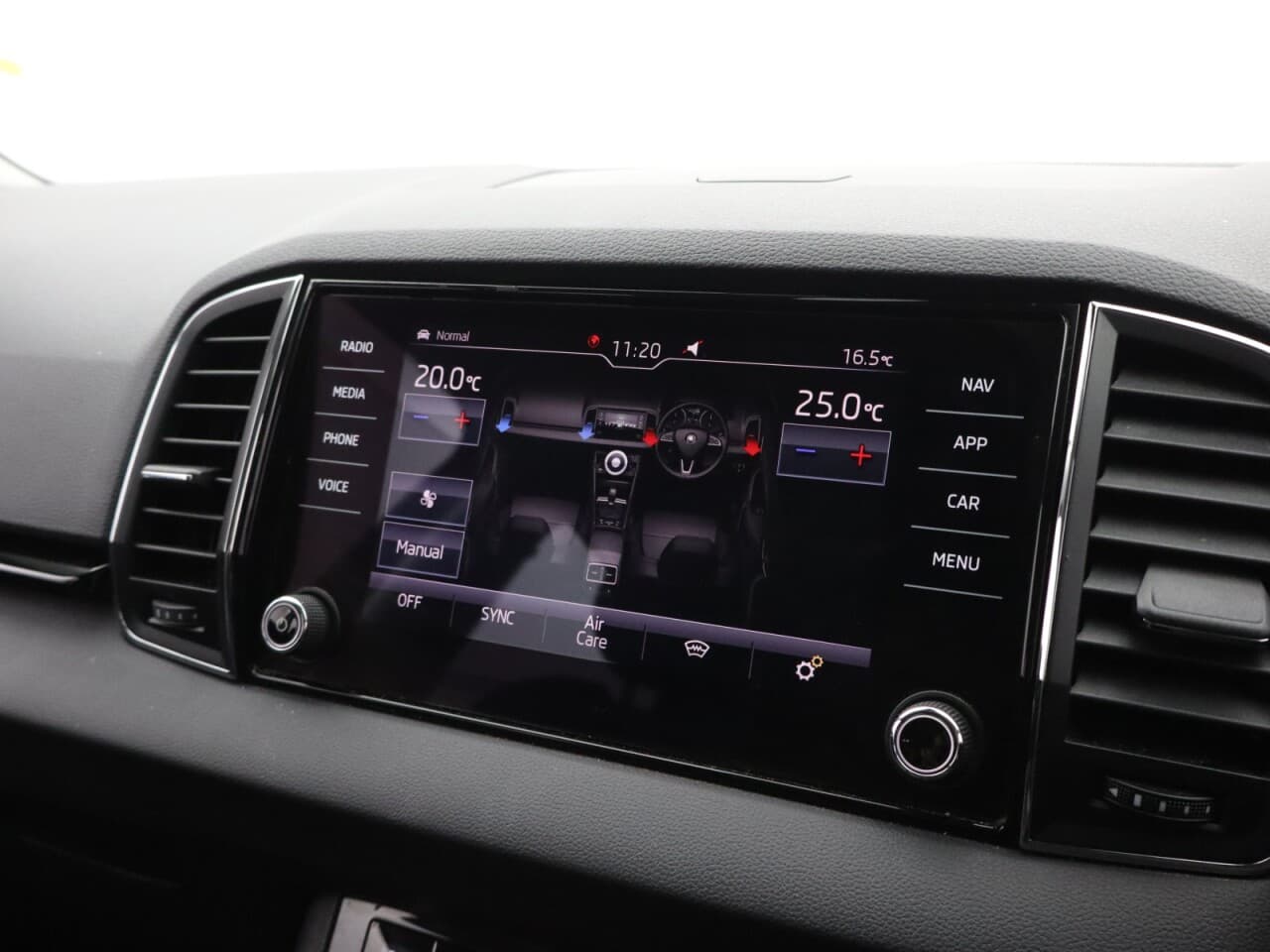 Skoda Karoq 1.5 TSI ACT SE L — image 38
