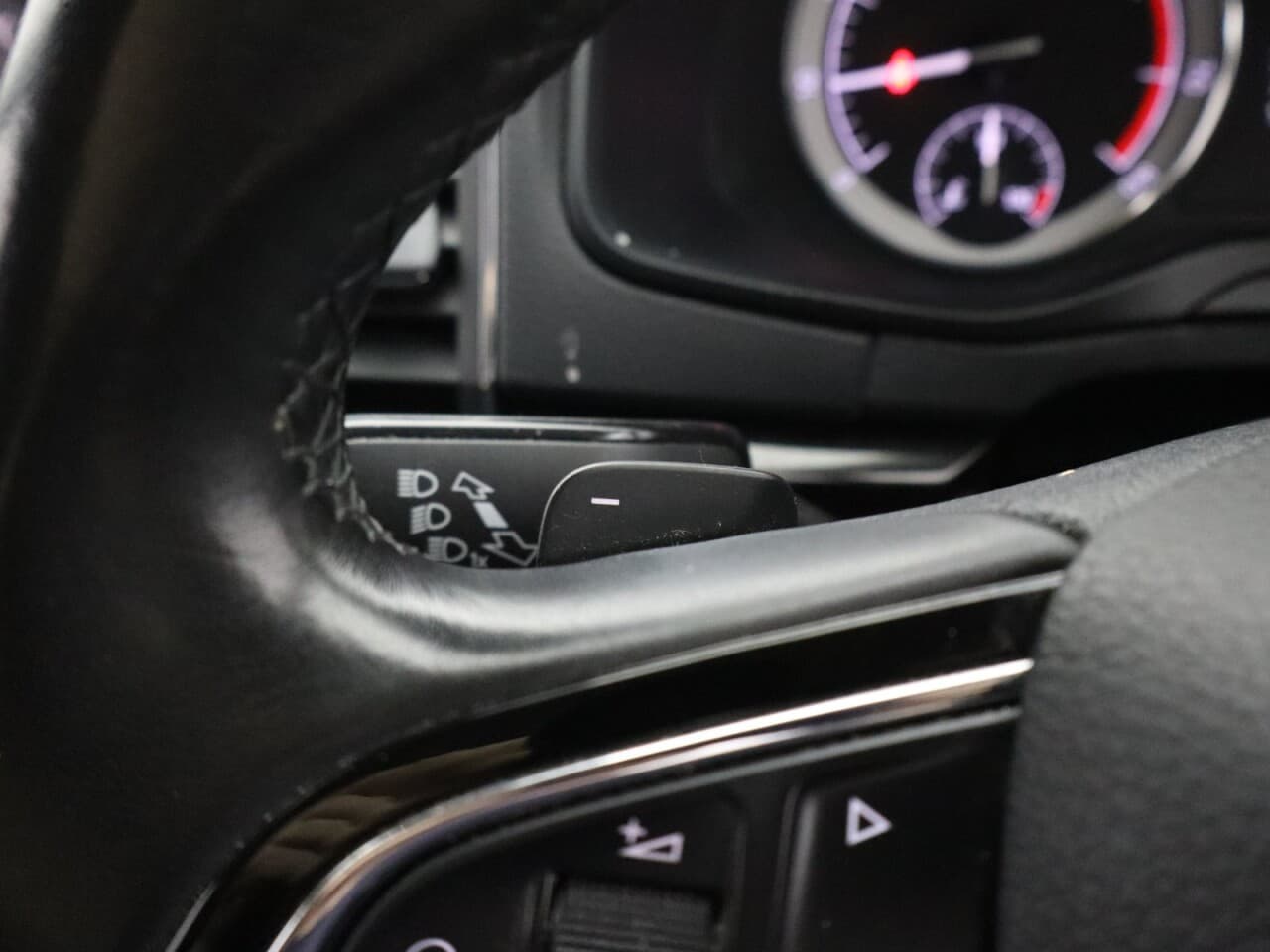 Skoda Karoq 1.5 TSI ACT SE L — image 39