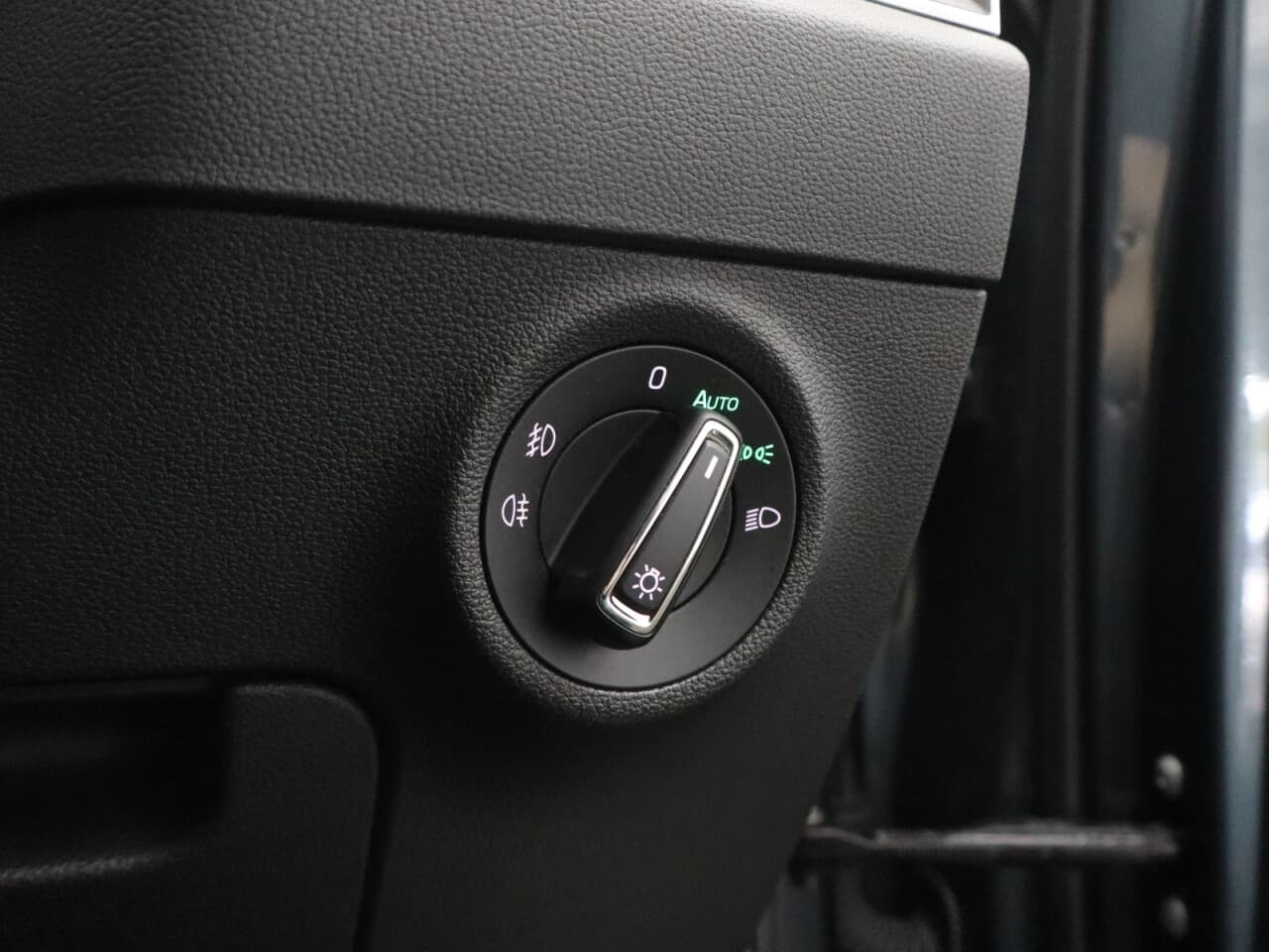 Skoda Karoq 1.5 TSI ACT SE L — image 41