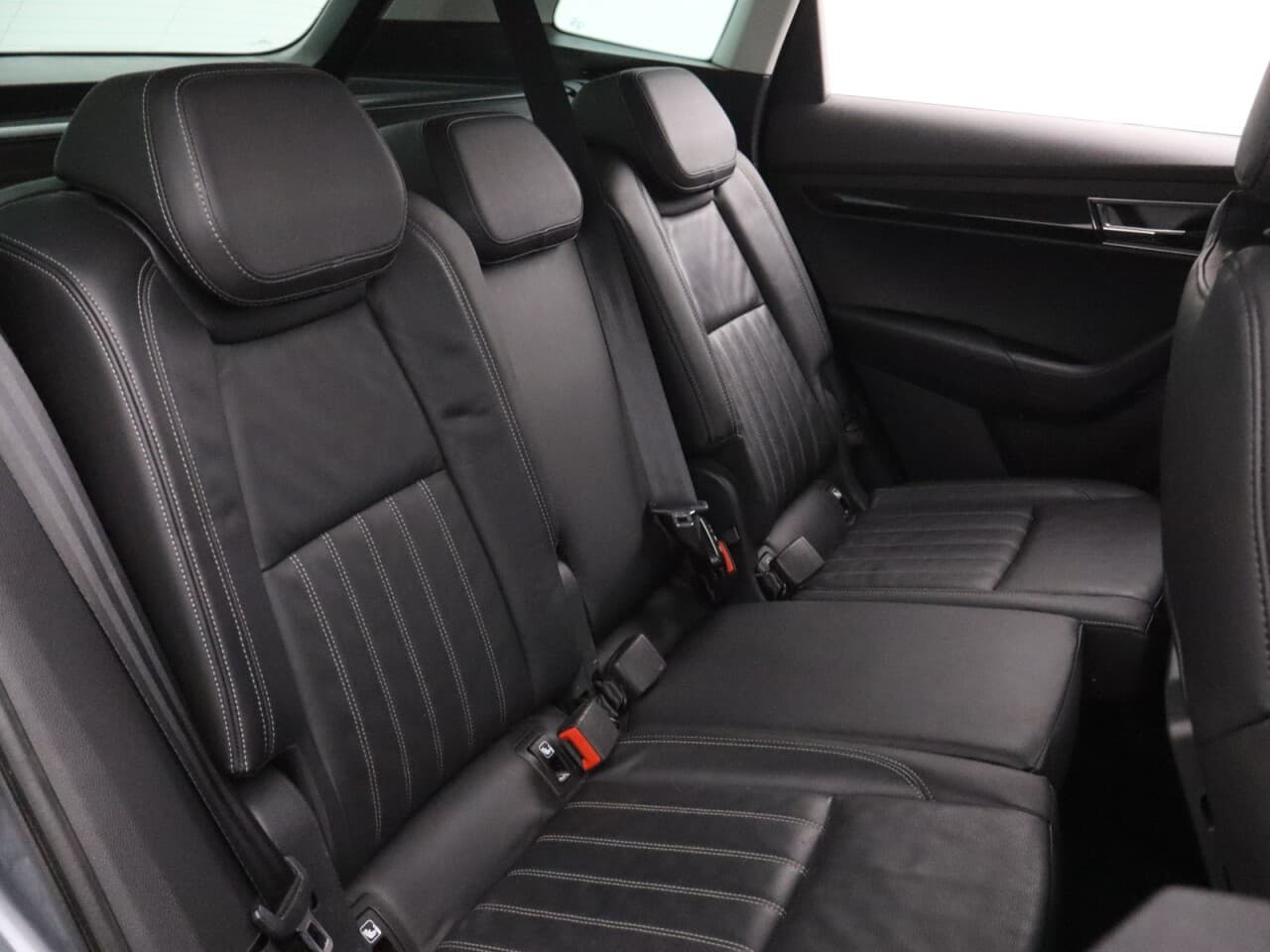 Skoda Karoq 1.5 TSI ACT SE L — image 44