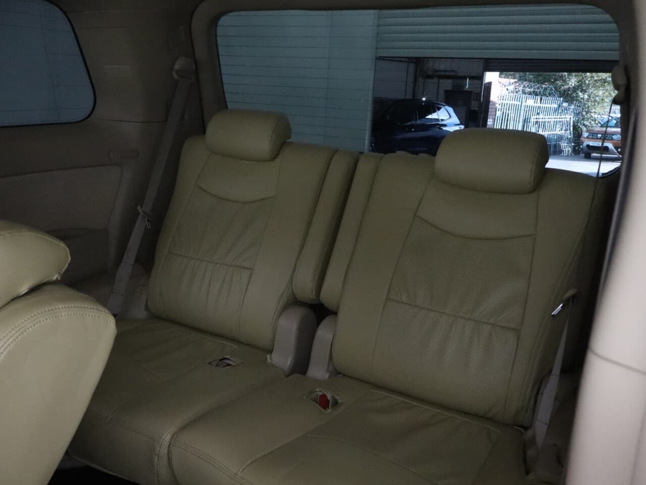 Toyota Alphard 2.4 — image 37