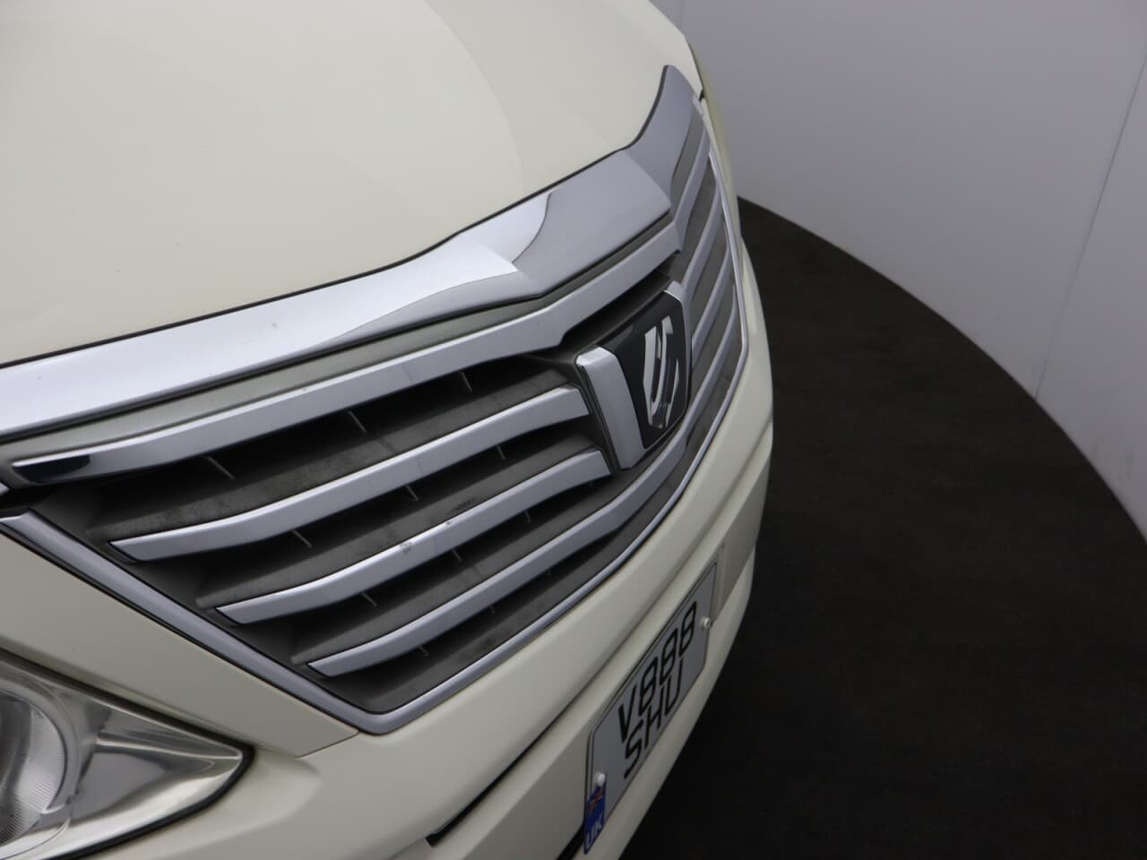 Toyota Alphard 2.4 — image 49