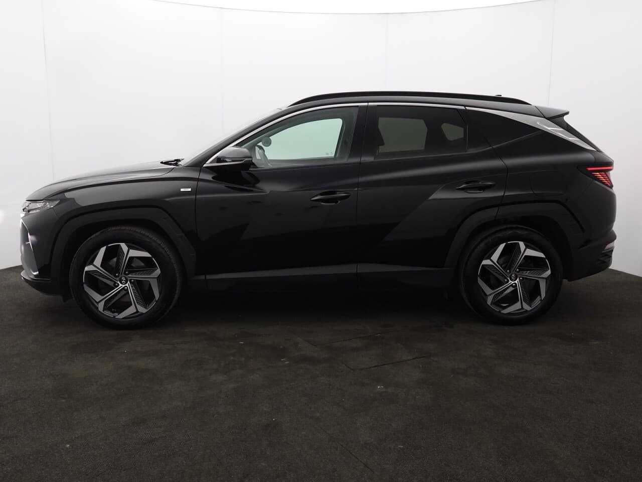 Hyundai Tucson 1.6 T-GDi MHEV Ultimate — image 6