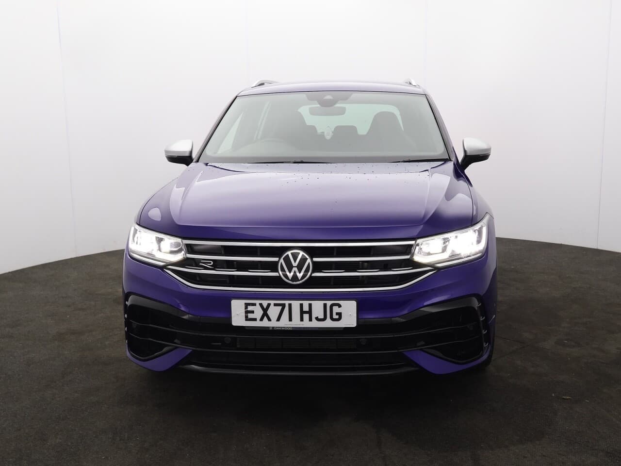 Volkswagen Tiguan 2.0 TSI R — image 4