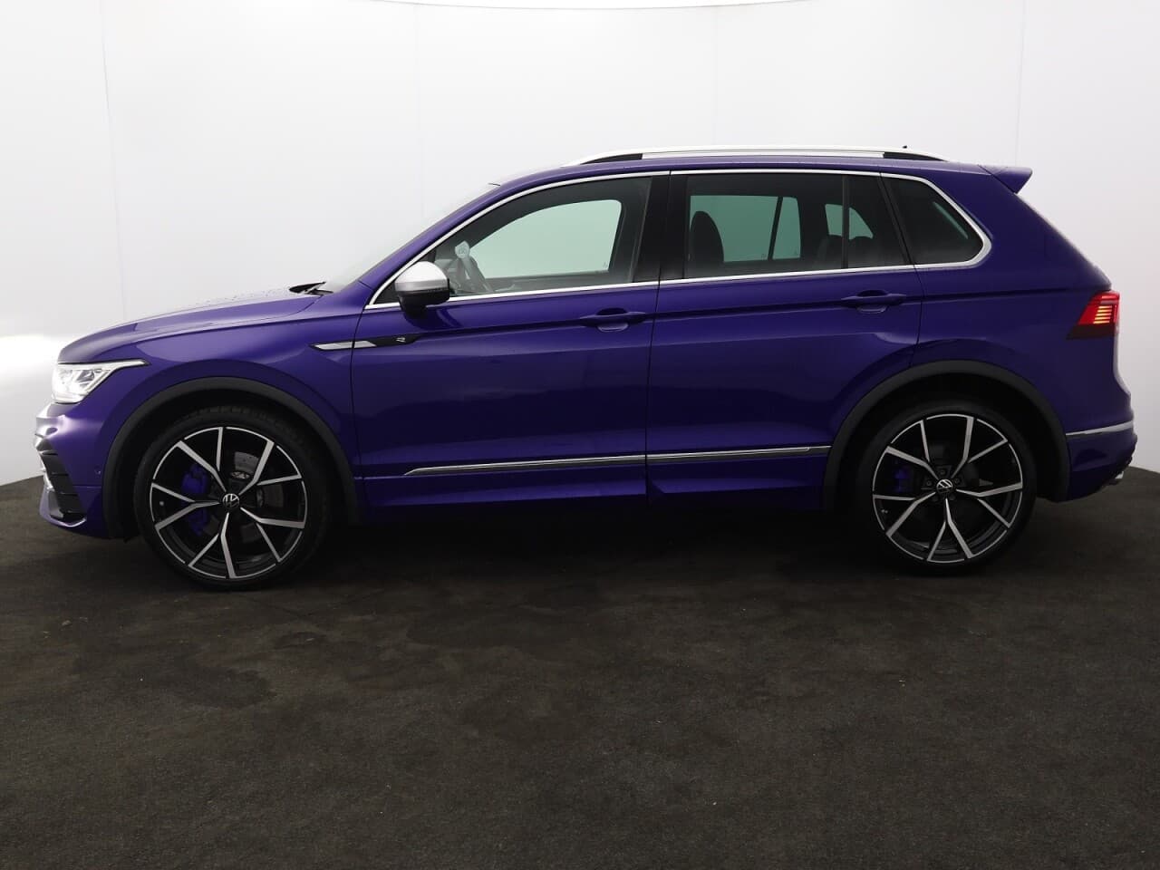 Volkswagen Tiguan 2.0 TSI R — image 6