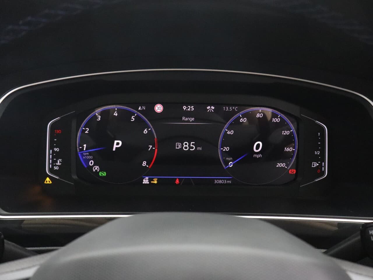 Volkswagen Tiguan 2.0 TSI R — image 22