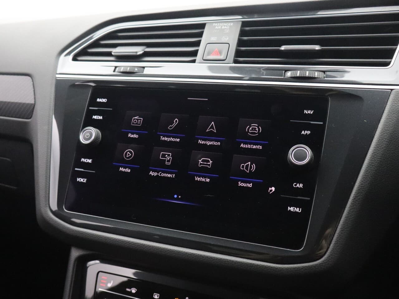 Volkswagen Tiguan 2.0 TSI R — image 37