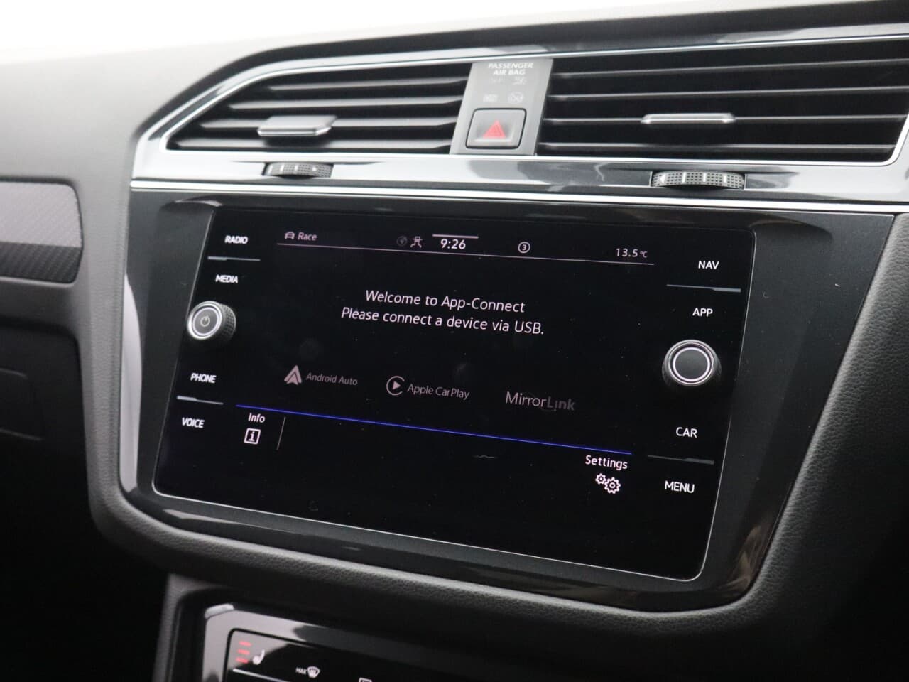 Volkswagen Tiguan 2.0 TSI R — image 40