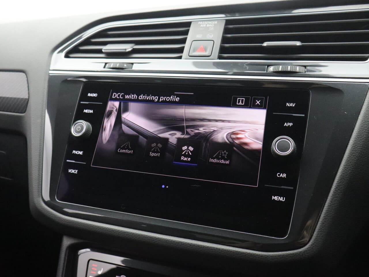 Volkswagen Tiguan 2.0 TSI R — image 41