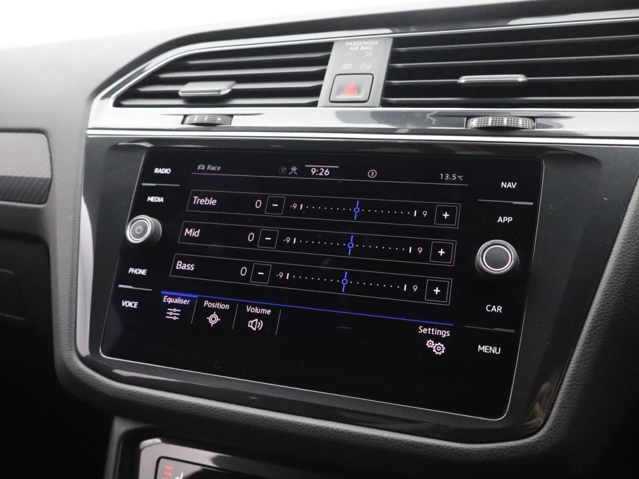 Volkswagen Tiguan 2.0 TSI R — image 44