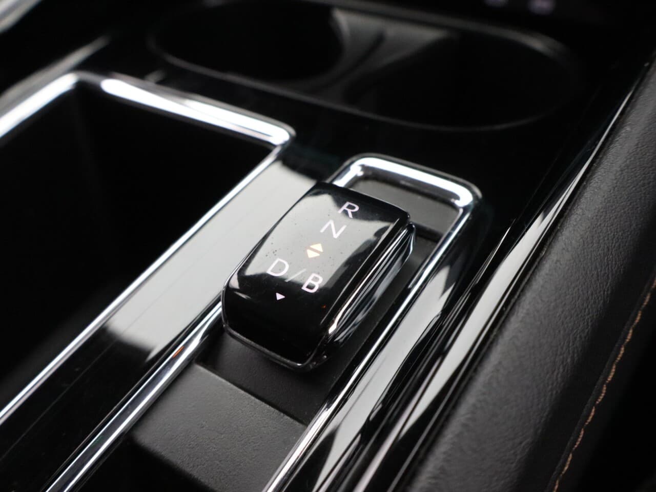 Skoda Enyaq Iv iV 62kWh 60 — image 24
