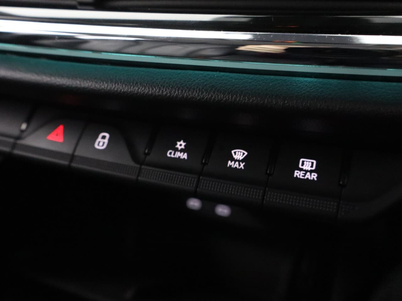 Skoda Enyaq Iv iV 62kWh 60 — image 29