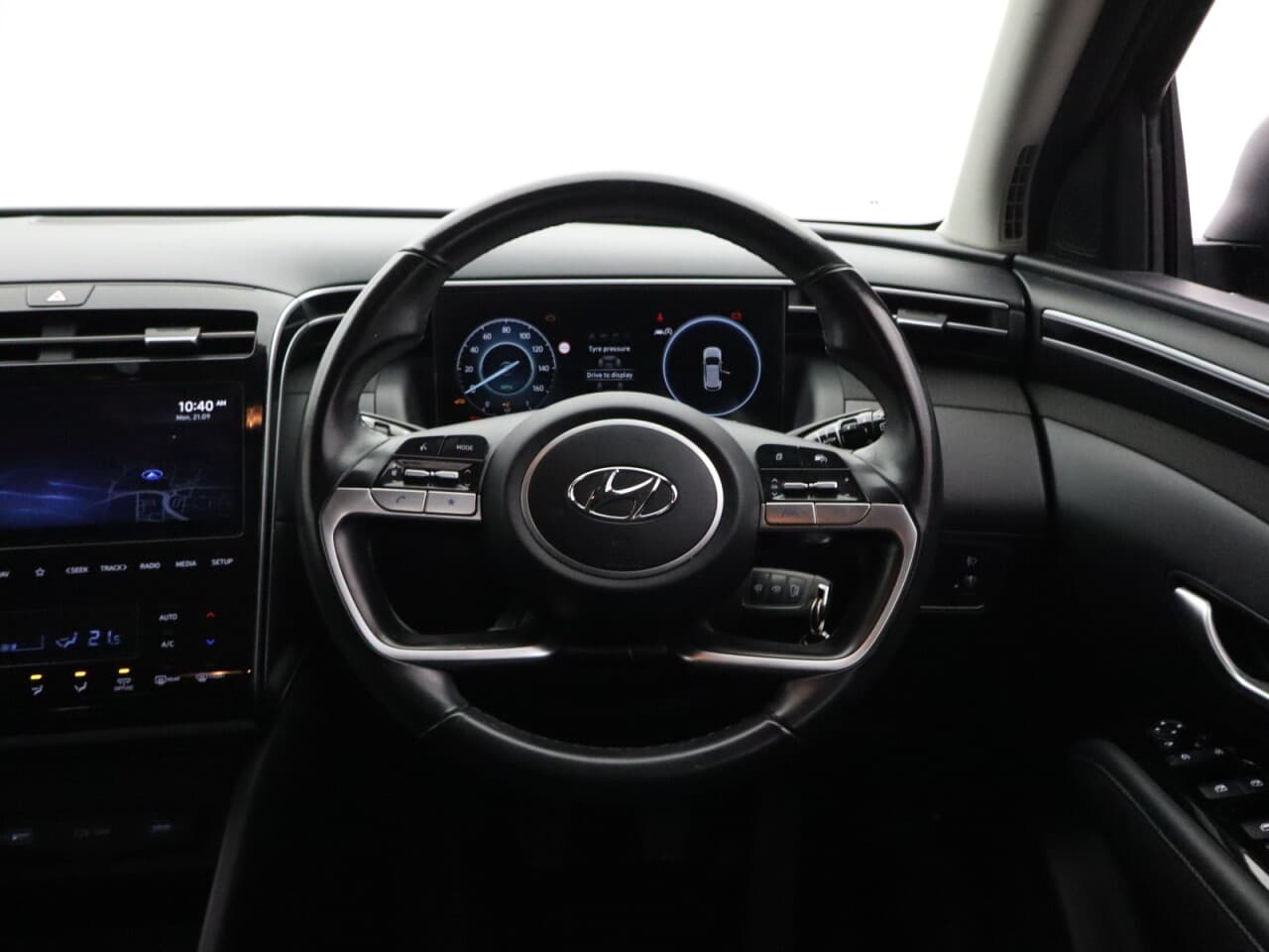 Hyundai Tucson 1.6 T-GDi SE Connect — image 16