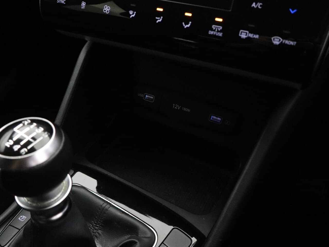 Hyundai Tucson 1.6 T-GDi SE Connect — image 30