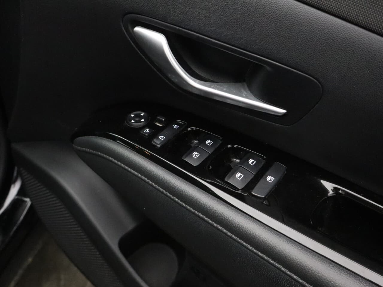 Hyundai Tucson 1.6 T-GDi SE Connect — image 52